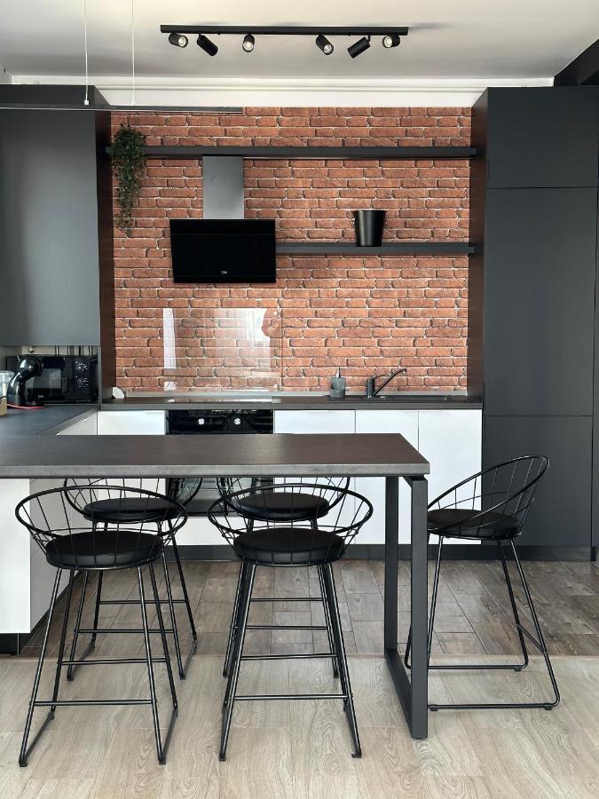 Koa - Urban Penthouse Appartement Braşov Buitenkant foto